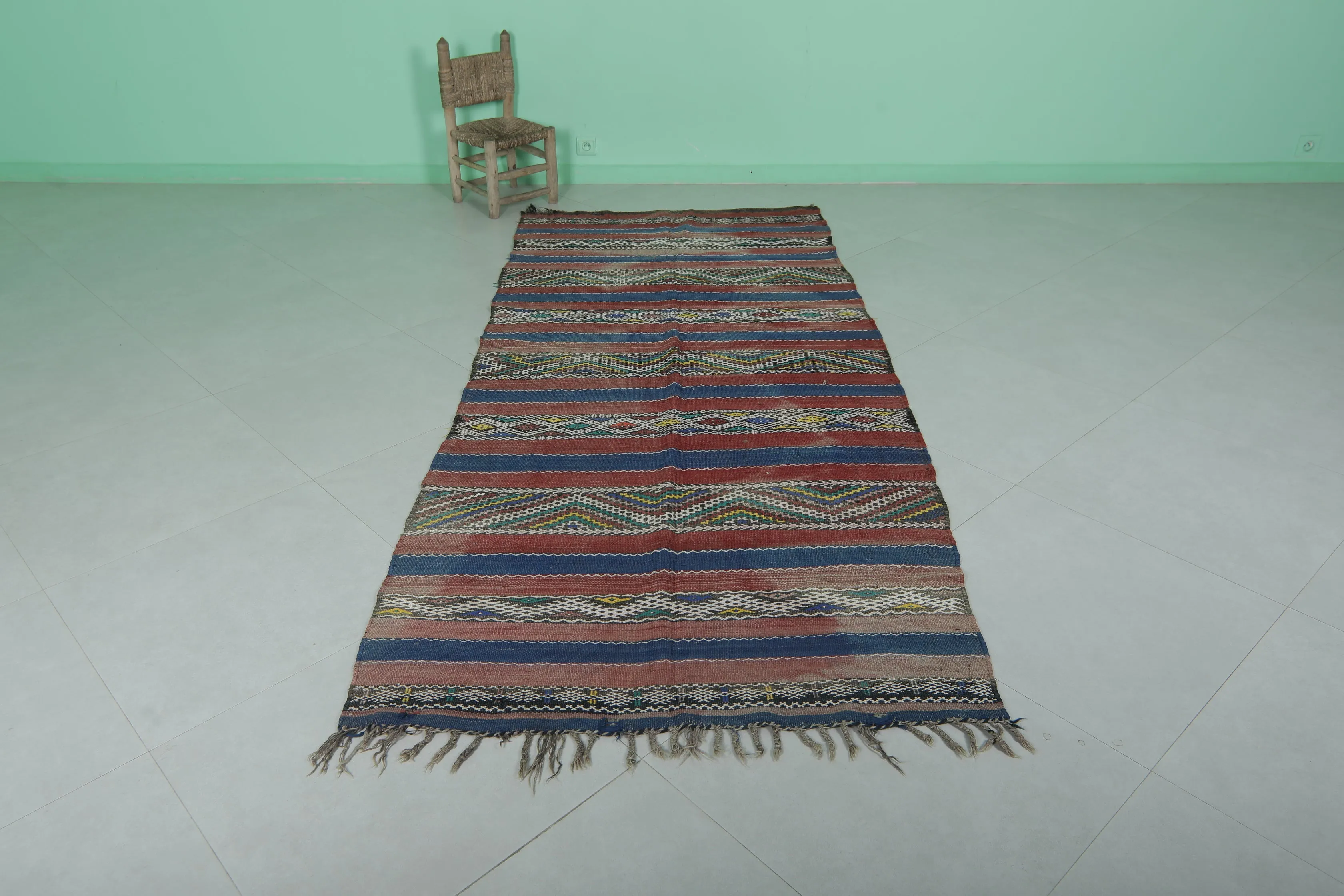Vintage Zemmour Runner Kilim - 4 FT × 9 FT | Handwoven Moroccan Rug