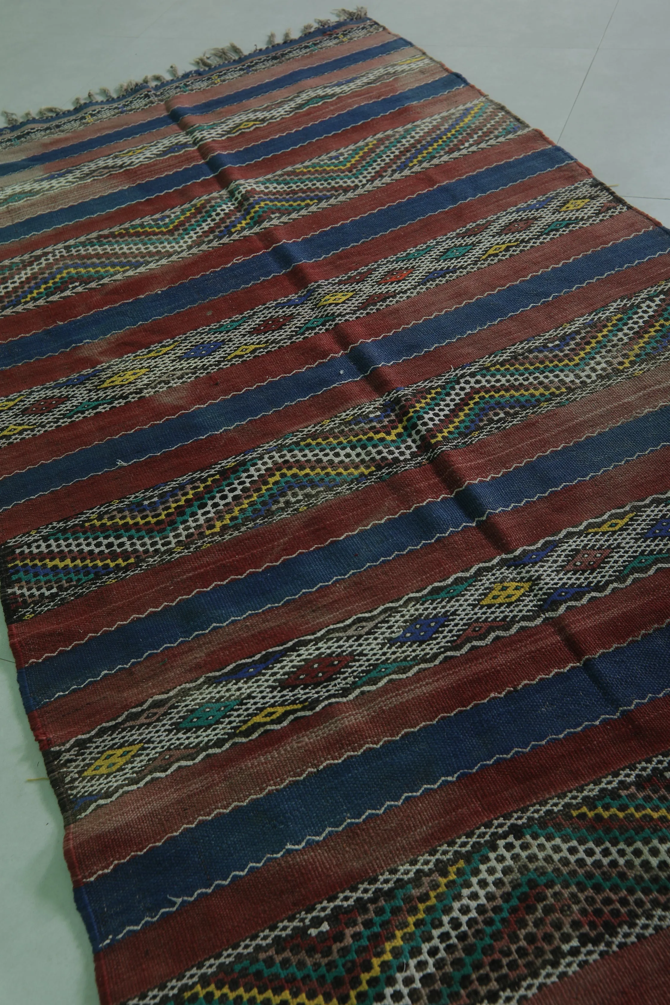 Vintage Zemmour Runner Kilim - 4 FT × 9 FT | Handwoven Moroccan Rug