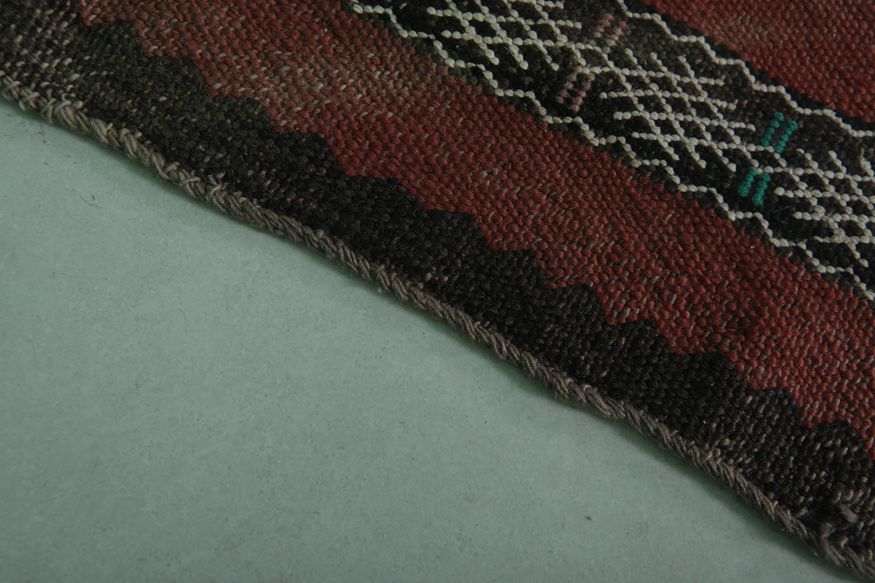 Vintage Zemmour Runner Kilim - 4 FT × 9 FT | Handwoven Moroccan Rug