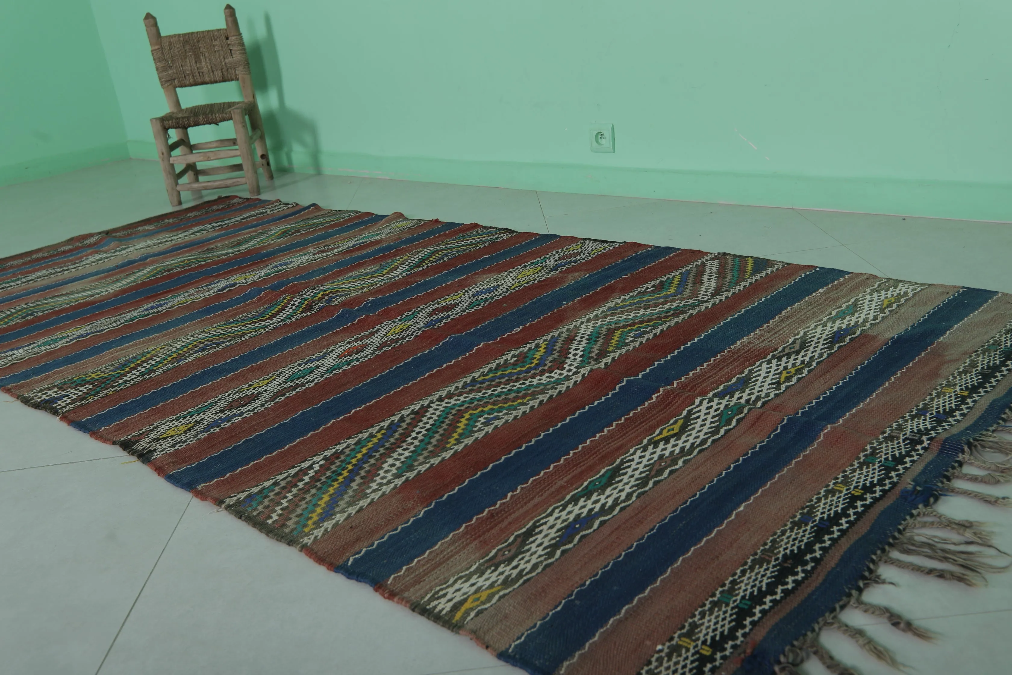 Vintage Zemmour Runner Kilim - 4 FT × 9 FT | Handwoven Moroccan Rug