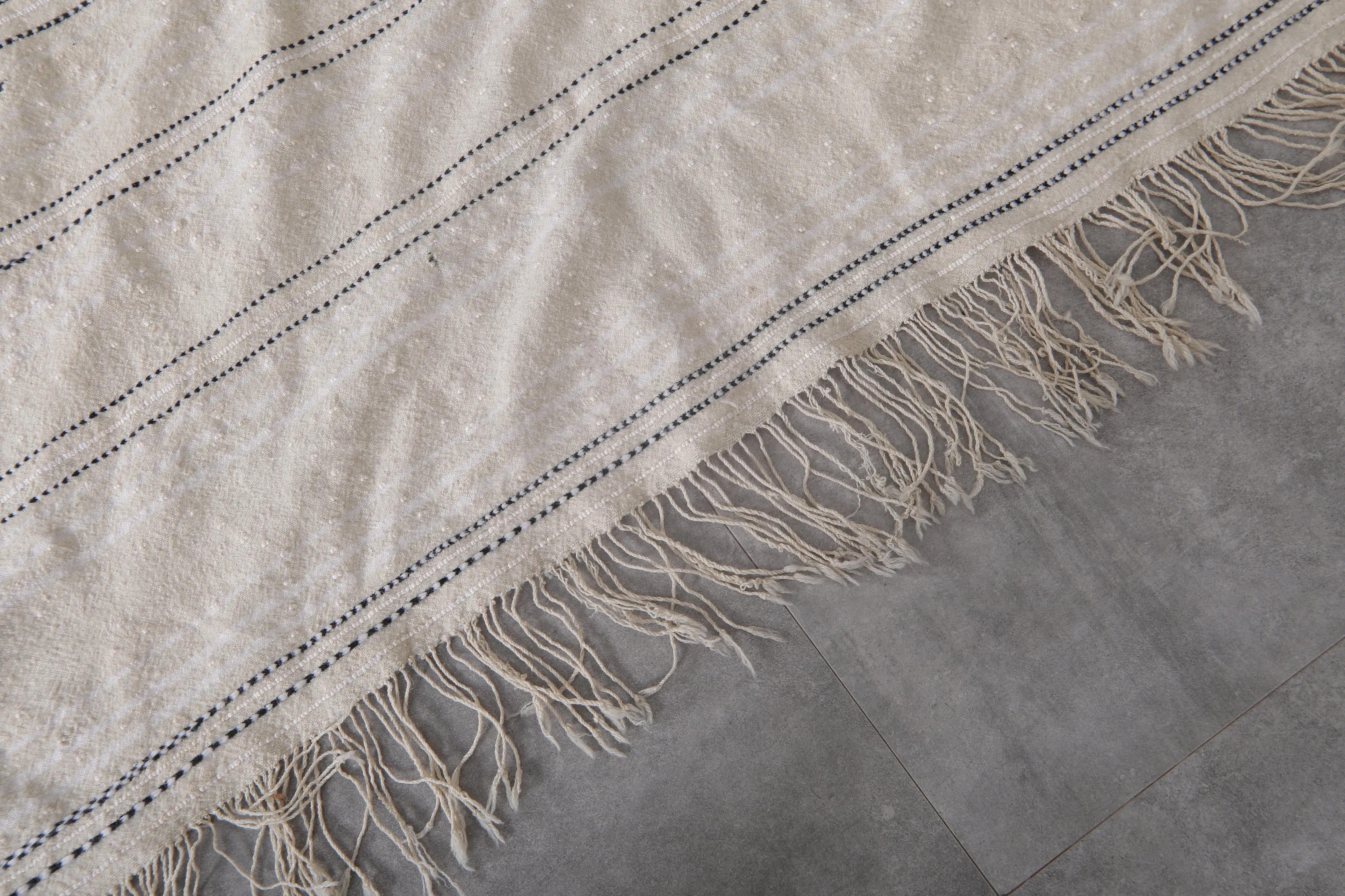 Wedding Blanket Rug - 4.2 x 5.6 FT | Authentic Moroccan Weave