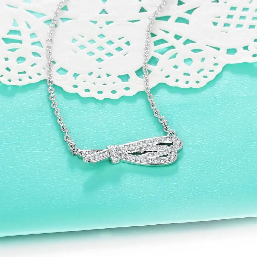 Women’s 925 Sterling Silver Romantic Pendant Necklace with Cubic Zirconia Stones, Trendy Fashion Jewelry for Ladies