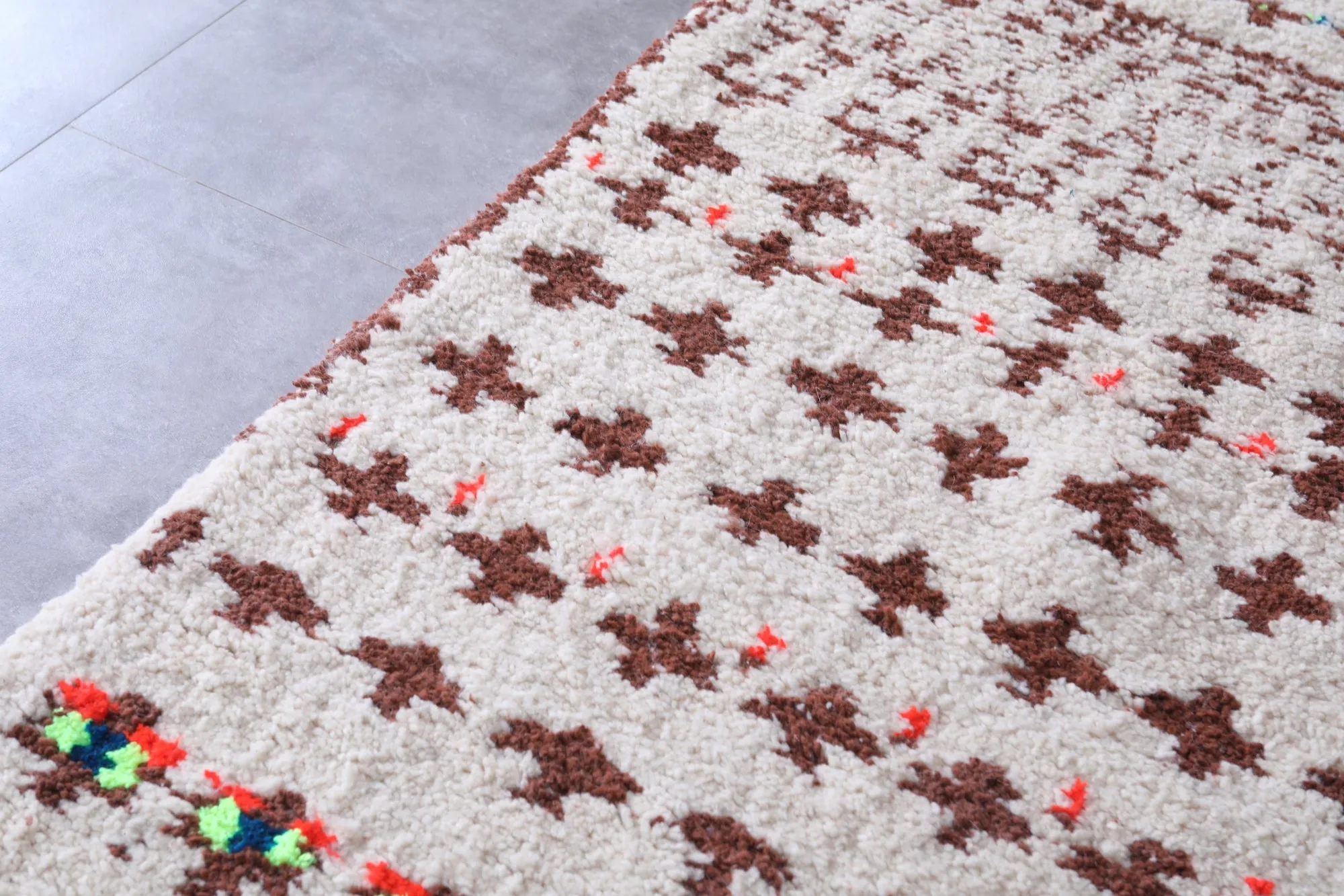 Wool Azilal Rug - Moroccan berber rug - Custom area rug