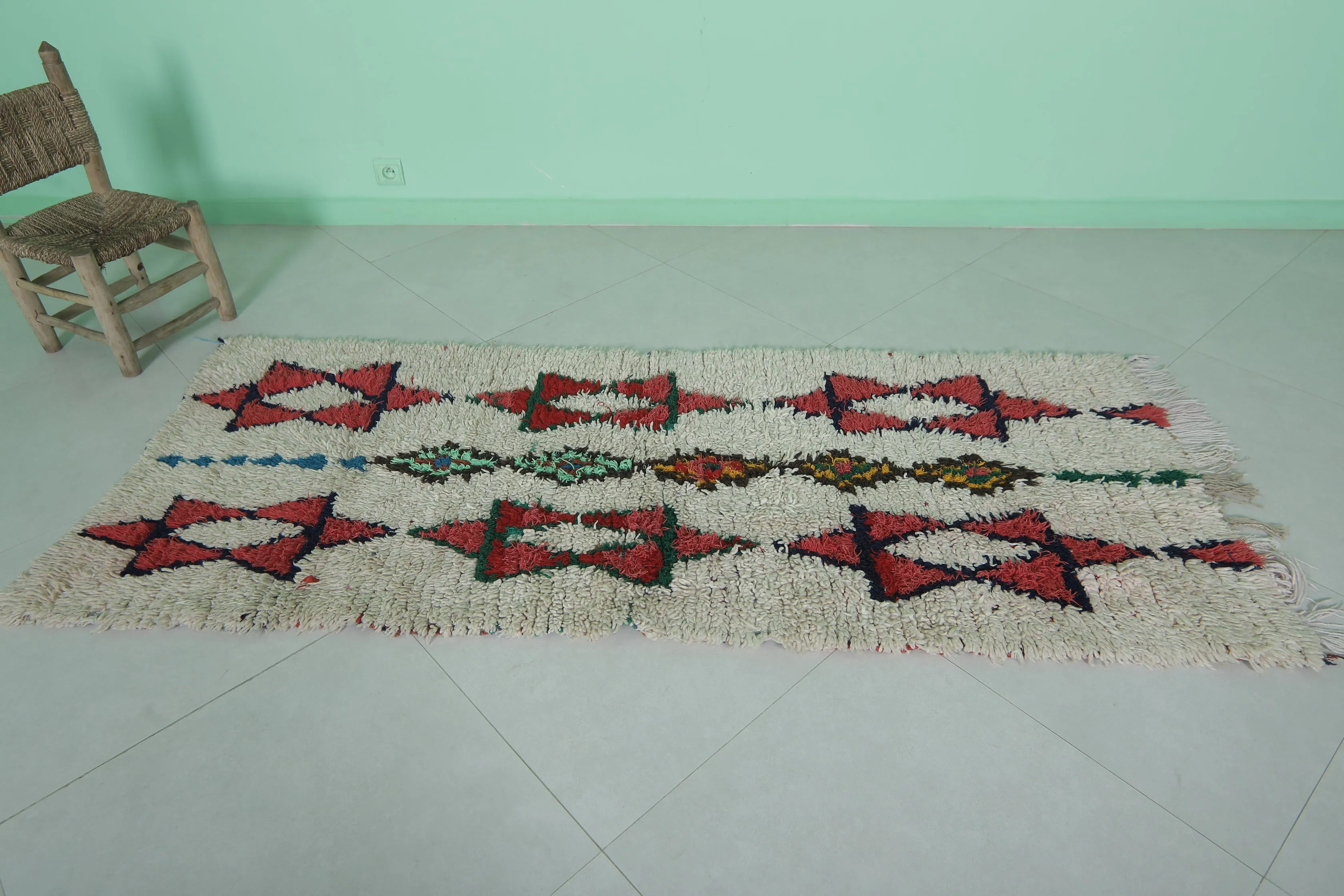 Woolen Azilal Runner Rug 2.9 x 7 ft - Handcrafted Moroccan Beauty